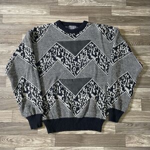 Vintage Barnaby Knit Sweater Men’s Medium Textured White Black Abstract Hipster